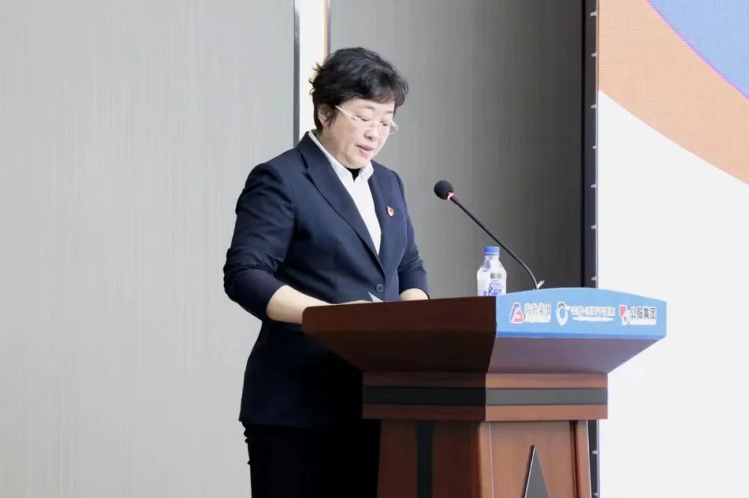 公海彩船集团、温泉集团、公服集团2023年新任干部任前集体谈话及集体送任仪式圆满结束